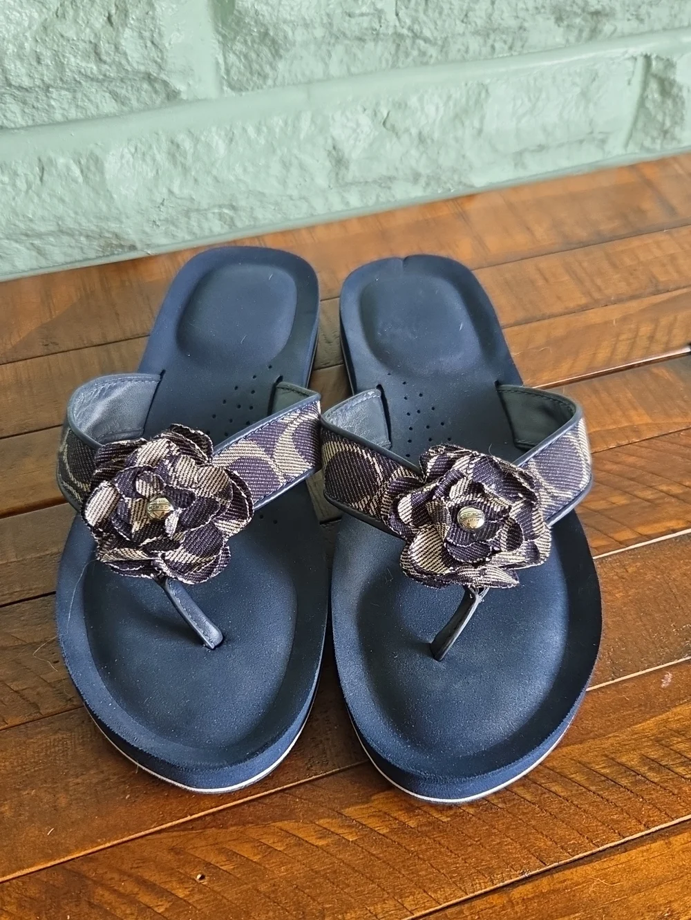 Coach Navy Floral Thong Sandals Size 8